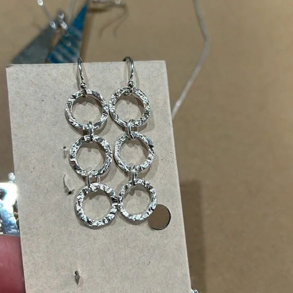 Jewelry bundle - Picture 15 of 16